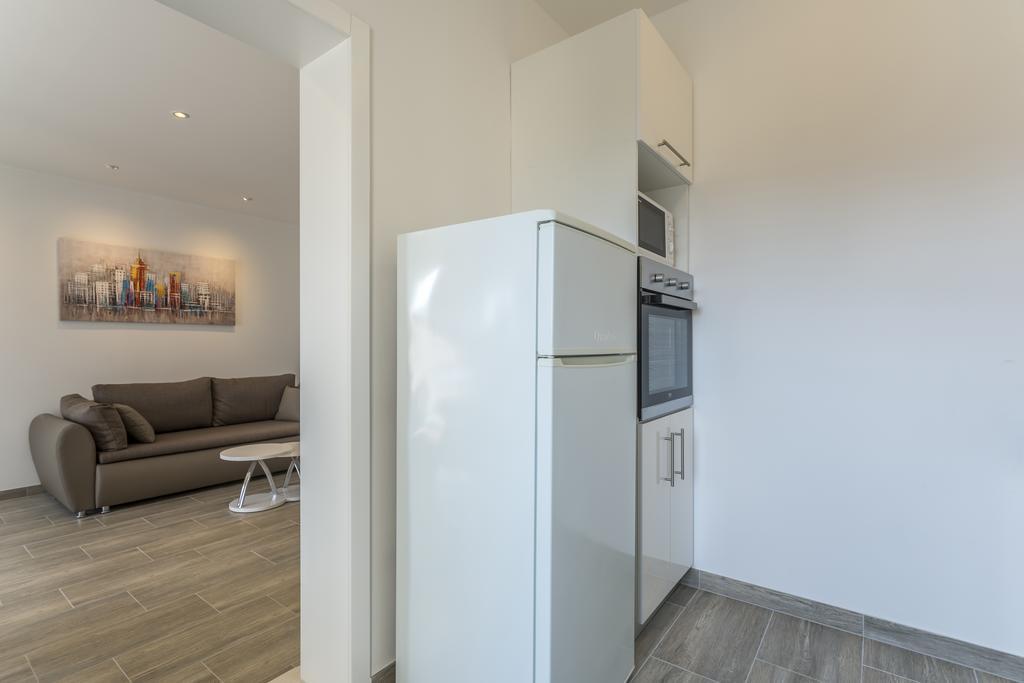 Apartments Biserka Bol Eksteriør bilde